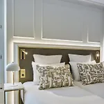 Hotel Posy By Happyculture Parigi