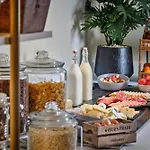 Hotel Posy By Happyculture Parigi