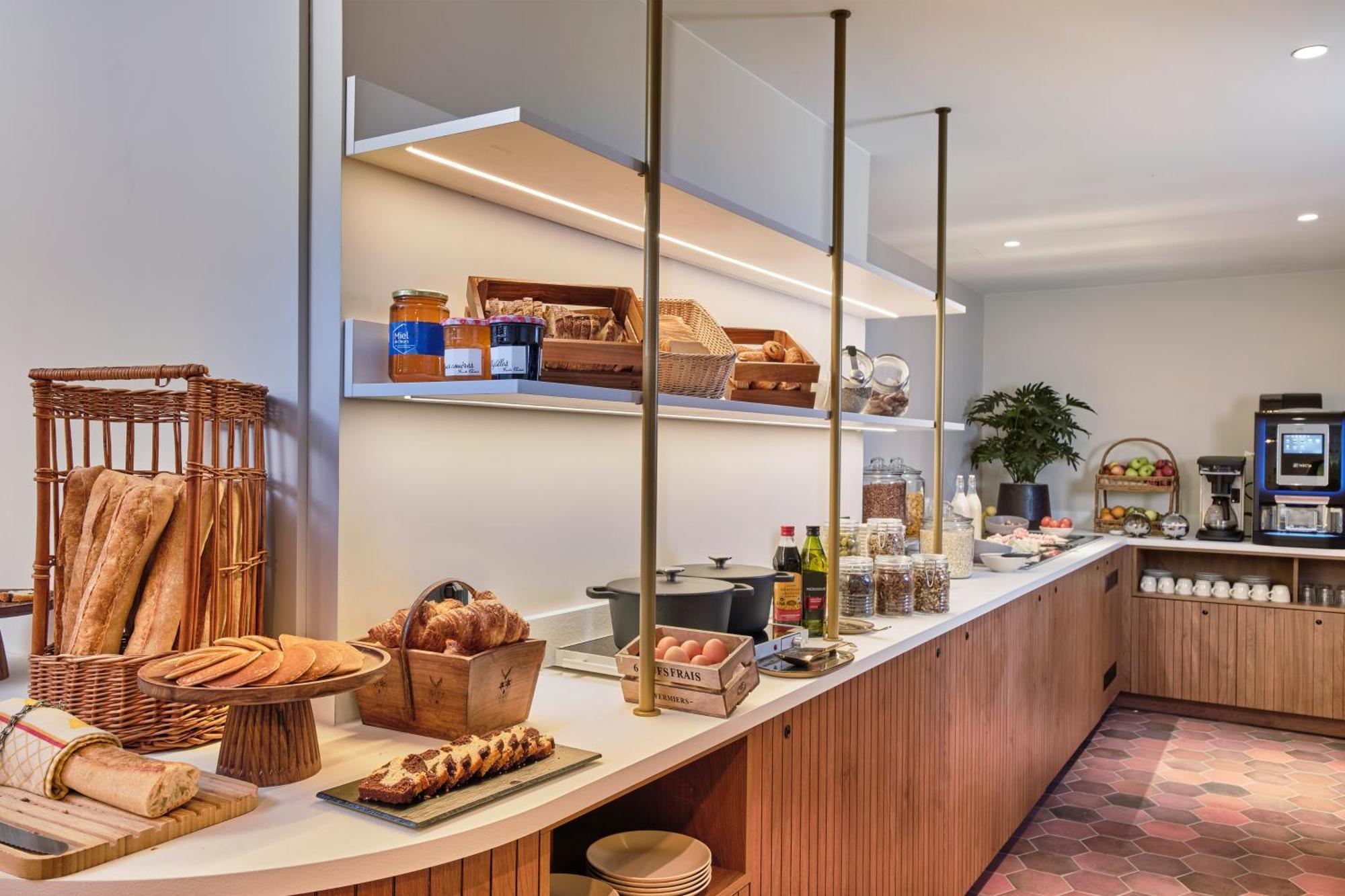 Posy By Happyculture Hotel